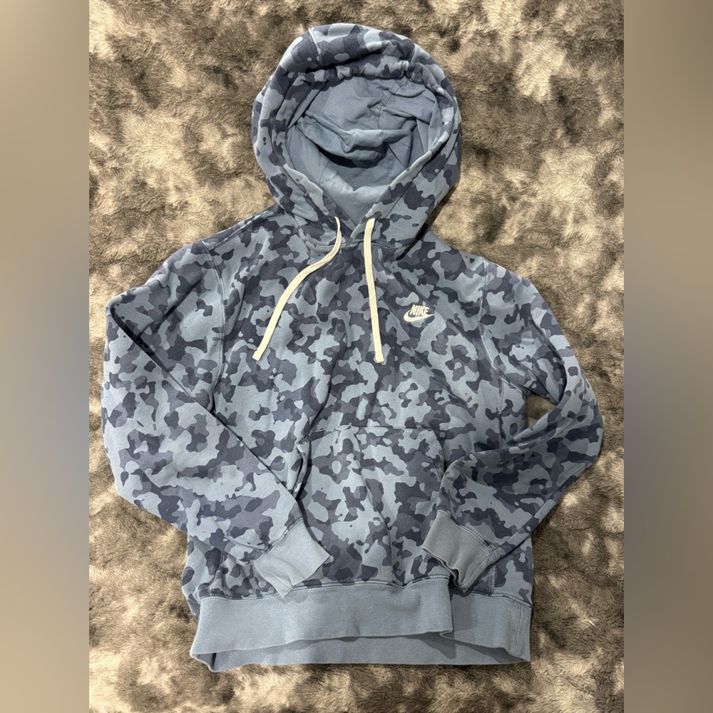 Nike Men’s Blue Camo Pullover Hoodie